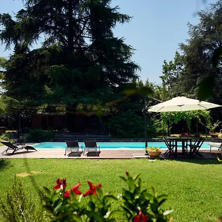 Apartment in Villa La Carruba-2